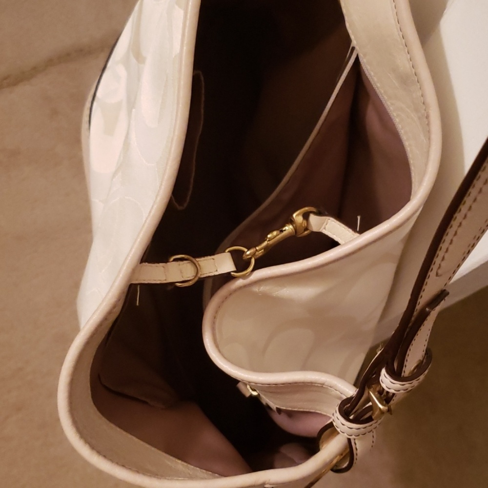 Coach Handbag - Picture 2 of 7
